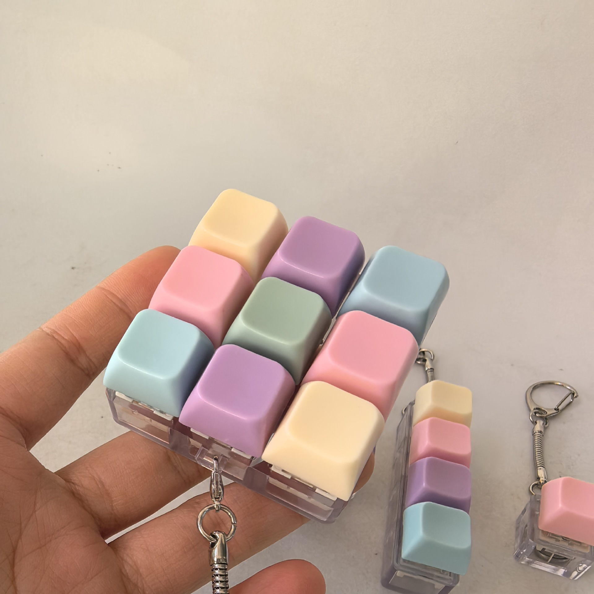 Electronics Gadgets Bag - Mini Teclado Sensorial Anti-stress Macaron Colorido